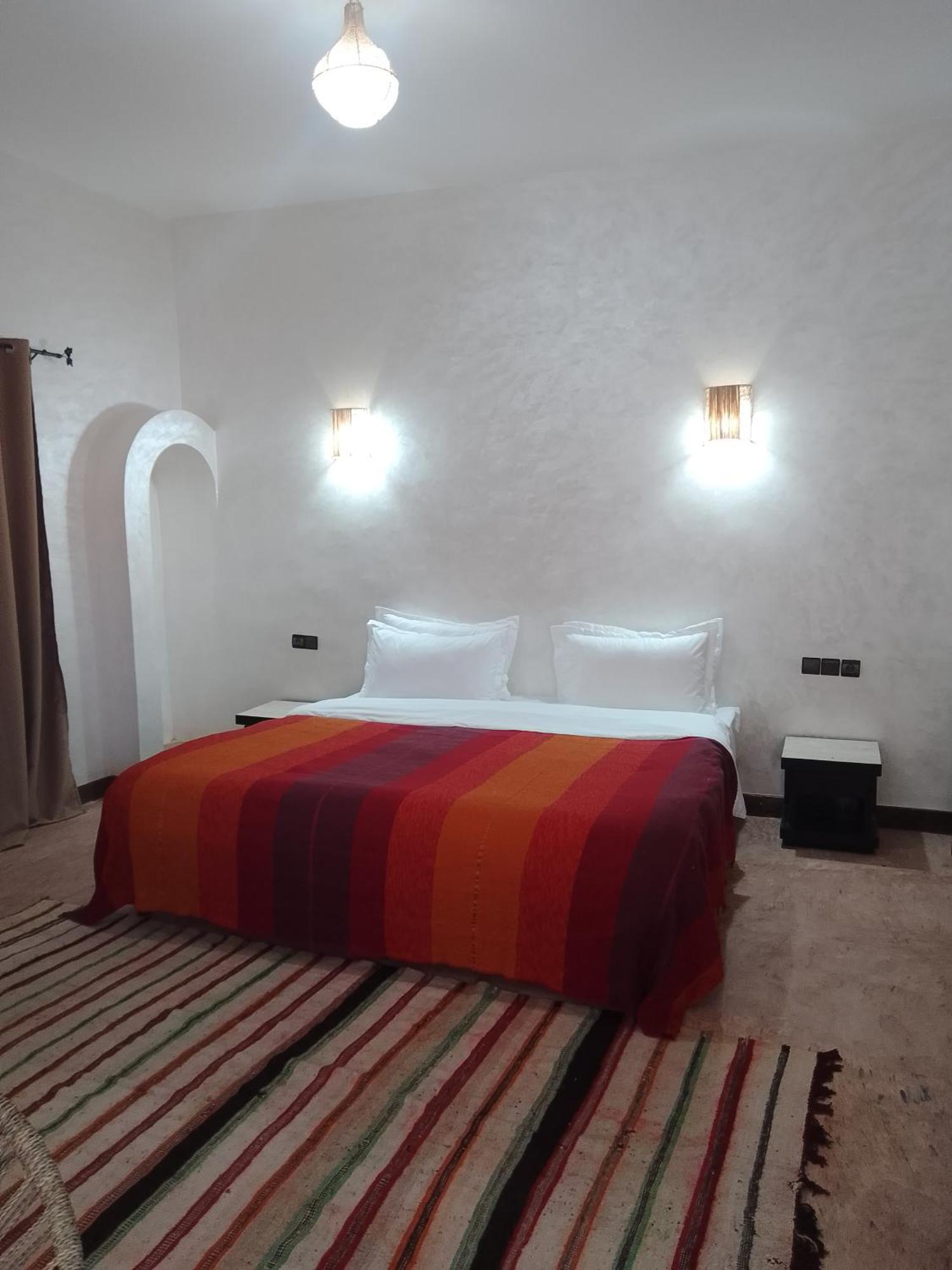 Kasbah Dar Bahnini Hostel Skoura Ngoại thất bức ảnh