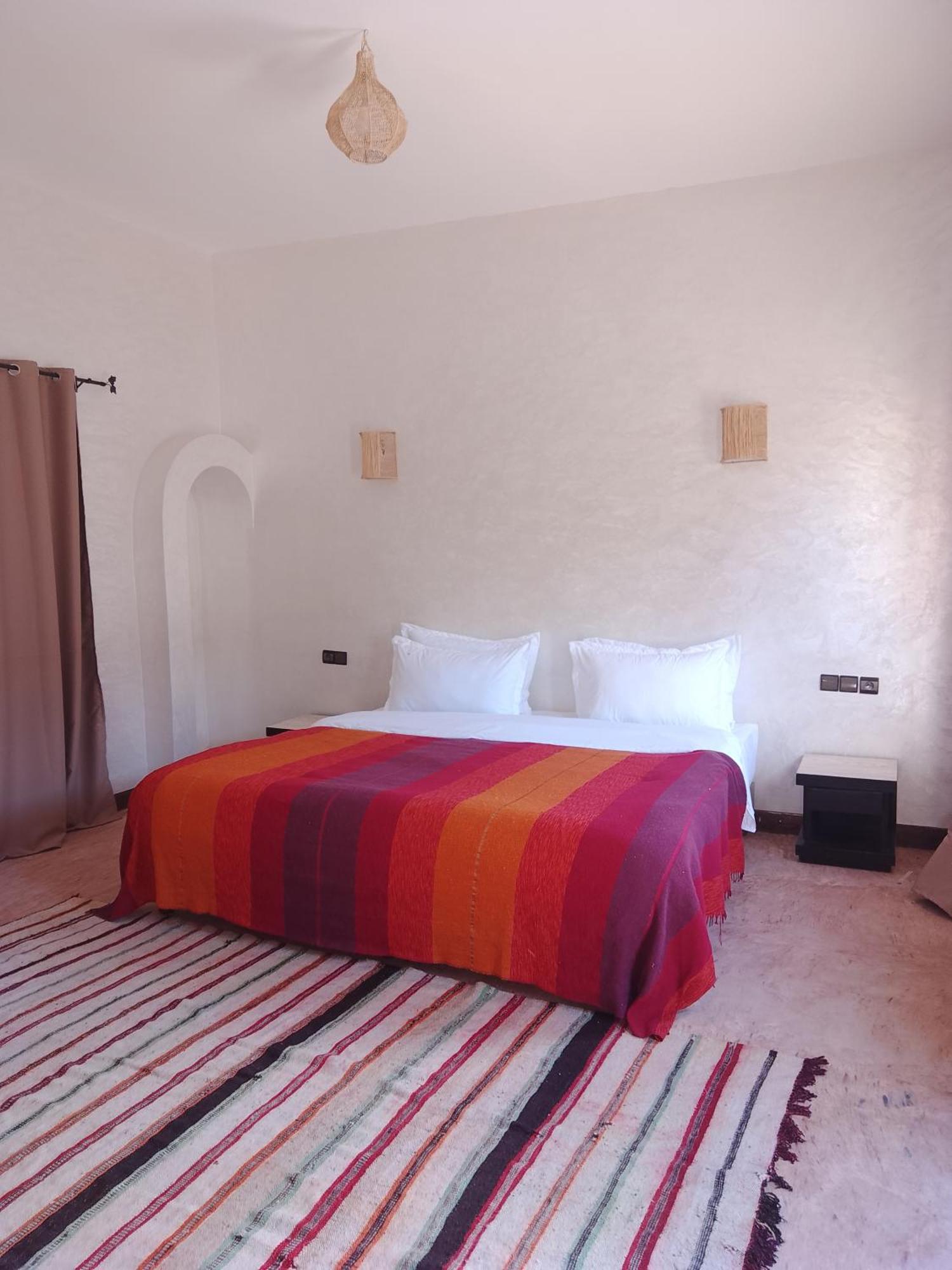 Kasbah Dar Bahnini Hostel Skoura Ngoại thất bức ảnh