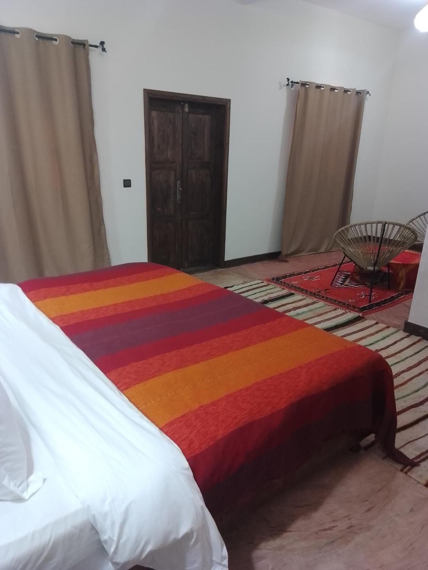 Kasbah Dar Bahnini Hostel Skoura Ngoại thất bức ảnh