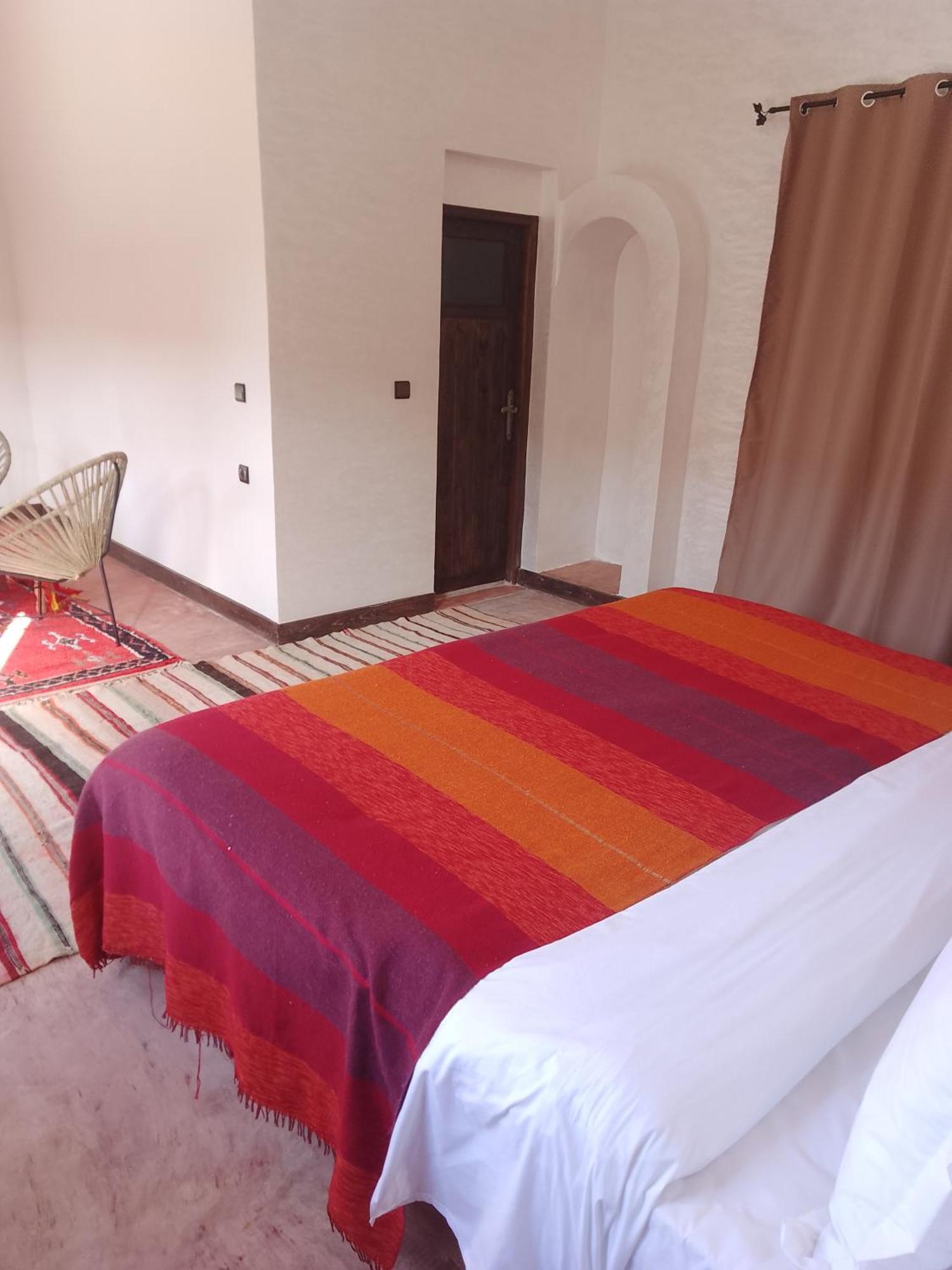 Kasbah Dar Bahnini Hostel Skoura Ngoại thất bức ảnh